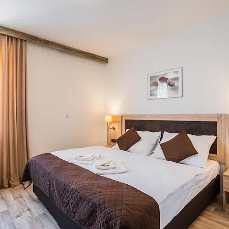 Ea Lipno Hotell